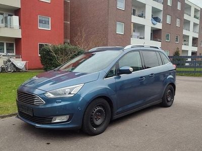 Gebraucht Ford Grand C-Max Titanium 150 PS (110 kW) 2019 Blau Van / Kleinbus