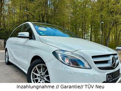 Usata Mercedes B180 122 CV (89 kW) 2014 Bianco Monovolume