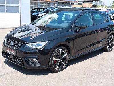 Mitternachtsschwarz Gebraucht 2022 Seat Ibiza Beats Limousine | 21.900 € (Fairer Preis)