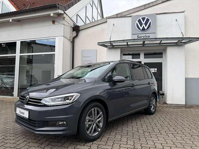 Neu VW Touran Comfortline 150 PS (110 kW) 2026 Grau Van / Kleinbus