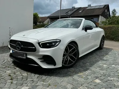 Gebraucht Mercedes E200 197 PS (144 kW) 2023 Weiß Cabrio