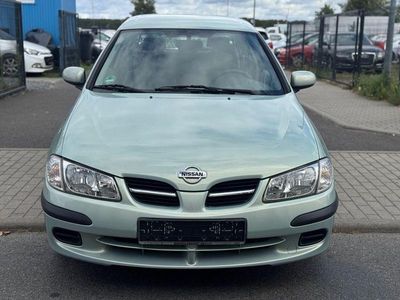 Nissan Almera