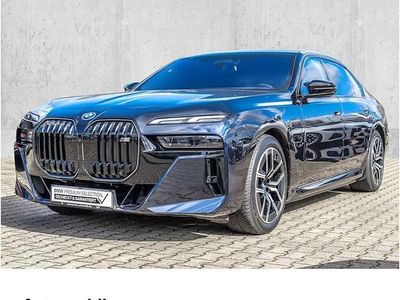 Second-hand BMW M760e Sport Line 571 CP (419 kW) 2025 Negru Berlinǎ