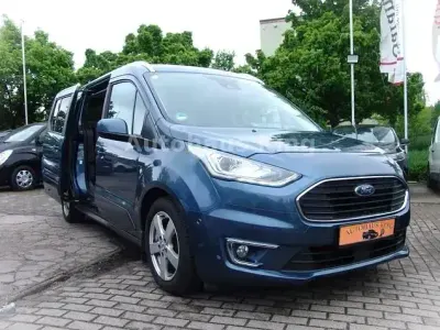 Gebraucht Ford Grand Tourneo Connect Titanium 120 PS (88 kW) 2019 Chrome blue Van / Kleinbus
