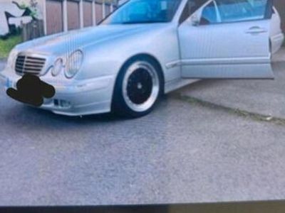 Mercedes E270
