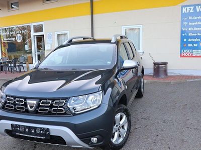 Gebraucht Dacia Duster Comfort 114 PS (83 kW) 2019 Grau SUV