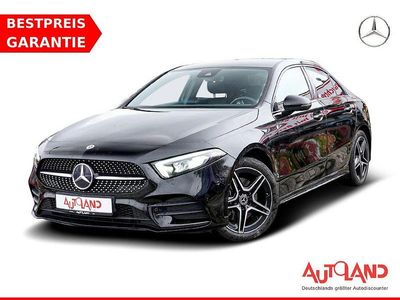 Schwarz Gebraucht 2020 Mercedes A250 AMG line Limousine | 26.990 € (Etwas zu teuer)