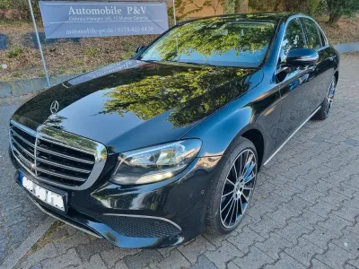 Gebraucht Mercedes E220 Exclusive 194 PS (142 kW) 2016 Obsidianschwarz  metalliclack Limousine