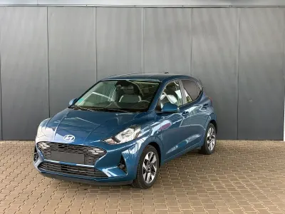 Gebraucht Hyundai i10 Comfort 63 PS (46 kW) 2025 Vibrant blue Kleinwagen