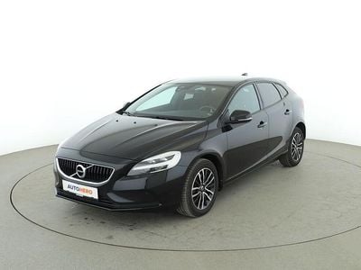Second-hand Volvo V40 Momentum 122 CP (89 kW) 2018 Negru Break