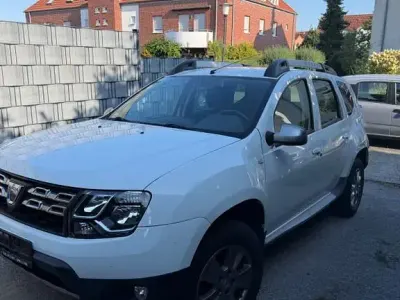 Gebraucht Dacia Duster 102 PS (75 kW) 2015 Weiß SUV