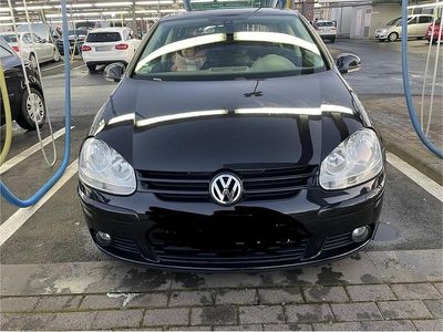 Gebraucht VW Golf V 122 PS (89 kW) 2008 Schwarz Kleinwagen