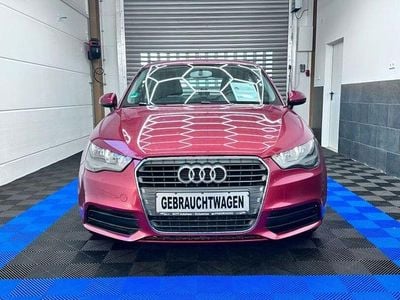 Gebraucht Audi A1 Attraction 86 PS (63 kW) 2012 Rot Kleinwagen