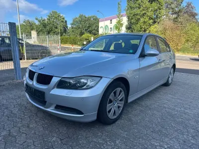 Gebraucht BMW 320 150 PS (110 kW) 2005 Silber Limousine