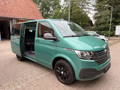 Gebraucht VW Multivan Family 150 PS (110 kW) 2020 Lichtgrau Van / Kleinbus