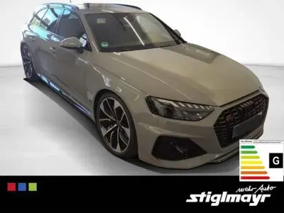 Gebraucht Audi RS4 Sport 450 PS (330 kW) 2023 Nardograu Kombi