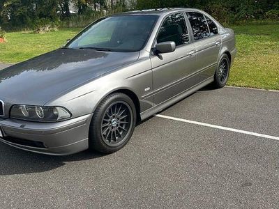 Beige Gebraucht 2002 BMW 525 Exclusive Limousine | 10.990 €