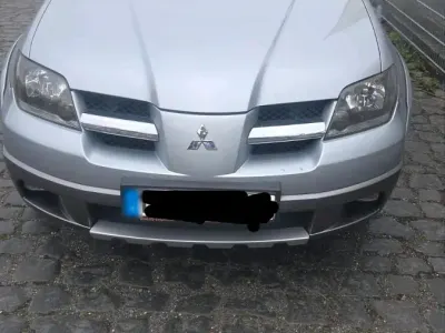 Gebraucht Mitsubishi Space Star 118 PS (86 kW) 2005 Grau Limousine