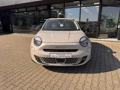 Gebraucht Fiat 600E La Prima 114 kW (156 PS) 2024 Grau Limousine