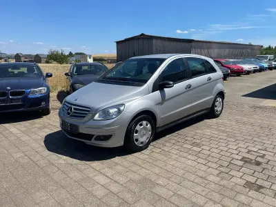 Gebraucht Mercedes B170 116 PS (85 kW) 2006 Silber Van / Kleinbus