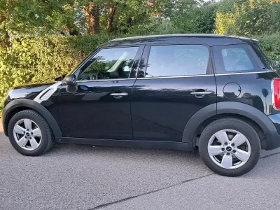 Gebraucht Mini Countryman 90 PS (66 kW) 2016 Schwarz SUV
