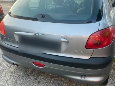 Gebraucht Peugeot 206 55 PS (40 kW) 2002 Grau Kleinwagen