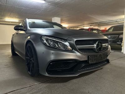 Mercedes C63 AMG