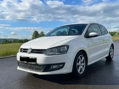 Gebraucht VW Polo Team 69 PS (50 kW) 2010 Weiß Kleinwagen