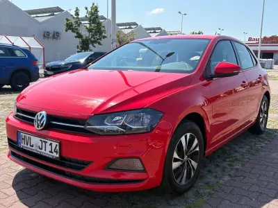 Gebraucht VW Polo Comfortline 75 PS (55 kW) 2018 Rot Kleinwagen