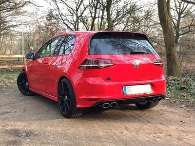 Gebraucht VW Golf VII R 300 PS (220 kW) 2015 Rot Limousine