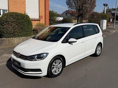 Gebraucht VW Touran 116 PS (85 kW) 2019 Weiß Van / Kleinbus