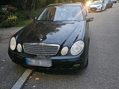 Mercedes E220