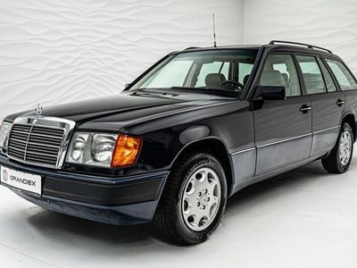 Gebraucht Mercedes 300 147 PS (108 kW) 1992 Blau