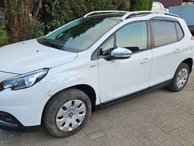 gebraucht Peugeot 2008 Style Panorama nur 57 Tkm