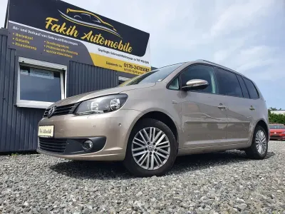 Gebraucht VW Touran Cup 140 PS (102 kW) 2015 Titanium beige Van / Kleinbus