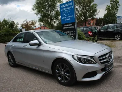 Gebraucht Mercedes C180 116 PS (85 kW) 2015 Silber Limousine