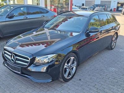 Usata Mercedes E300 Avantgarde 245 CV (180 kW) 2019 Nero Berlina
