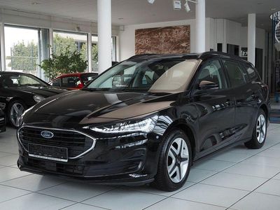 Gebraucht Ford Focus Cool & Connect 125 PS (91 kW) 2022 Schwarz Limousine