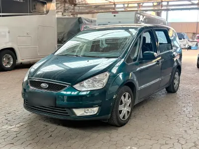 Gebraucht Ford Galaxy 140 PS (102 kW) 2007 Grün Van / Kleinbus
