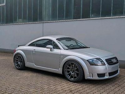 Second-hand Audi TT 180 CP (132 kW) 1999 Argintiu Coupe
