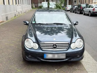 Gebraucht Mercedes C220 Classic 150 PS (110 kW) 2004 Schwarz Coupé