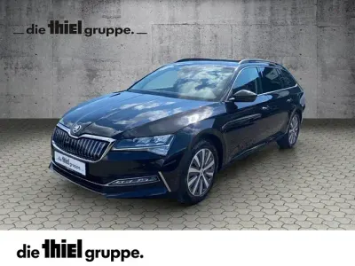 Gebraucht Skoda Superb Ambition 218 PS (160 kW) 2023 Blackmagic perleffekt Kombi