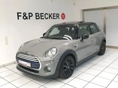 Gebraucht Mini Cooper D 116 PS (85 kW) 2015 Moonwalk grey Kleinwagen