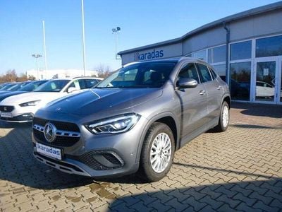 Gebraucht Mercedes GLA200 163 PS (119 kW) 2020 Grau SUV