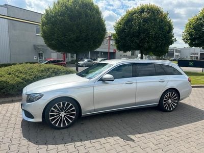 Mercedes E200