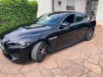 Gebraucht Jaguar XE R-Dynamic 250 PS (183 kW) 2019 Schwarz Limousine