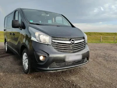 Gebraucht Opel Vivaro 120 PS (88 kW) 2015 Schwarz Van / Kleinbus