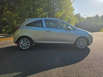 Brugt Opel Corsa 80 HK (58 kW) 2008 Sølv Hatchback
