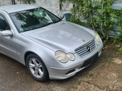 Gebraucht Mercedes C200 163 PS (119 kW) 2003 Silber Coupé
