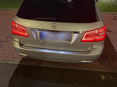 Usata Mercedes E350 276 CV (202 kW) 2011 Argento Station wagon